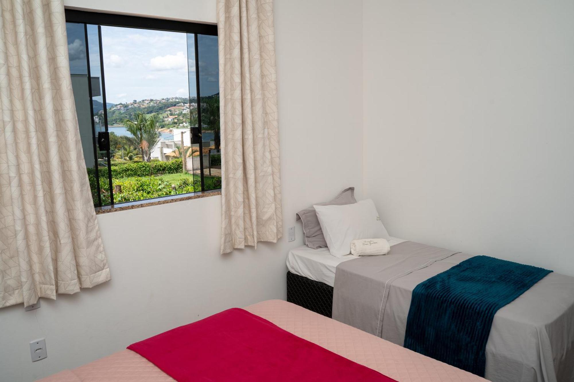 Casa Com Piscina Vista Para Lago, 03 Quartos Confortaveis Capitolio Bagian luar foto