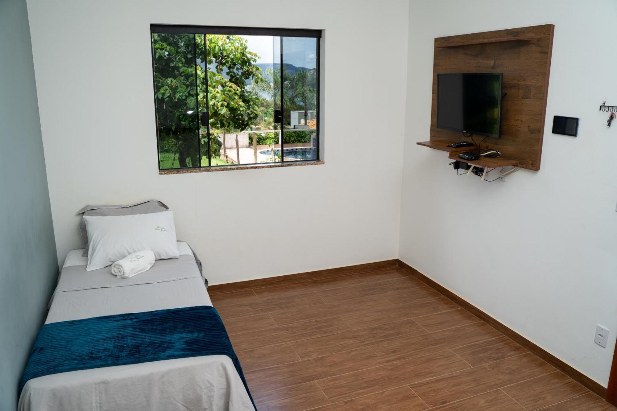 Casa Com Piscina Vista Para Lago, 03 Quartos Confortaveis Capitolio Bagian luar foto