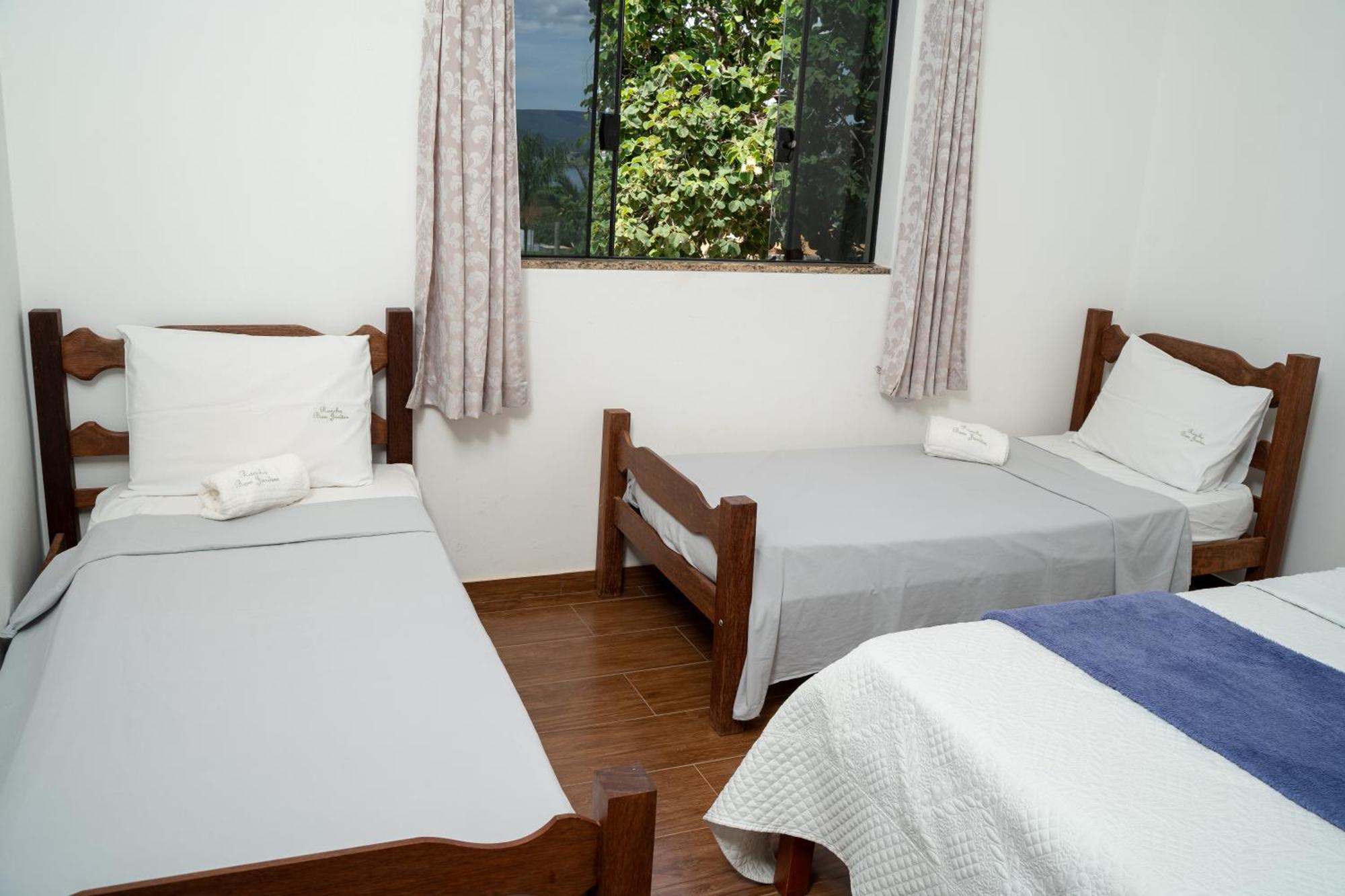 Casa Com Piscina Vista Para Lago, 03 Quartos Confortaveis Capitolio Bagian luar foto