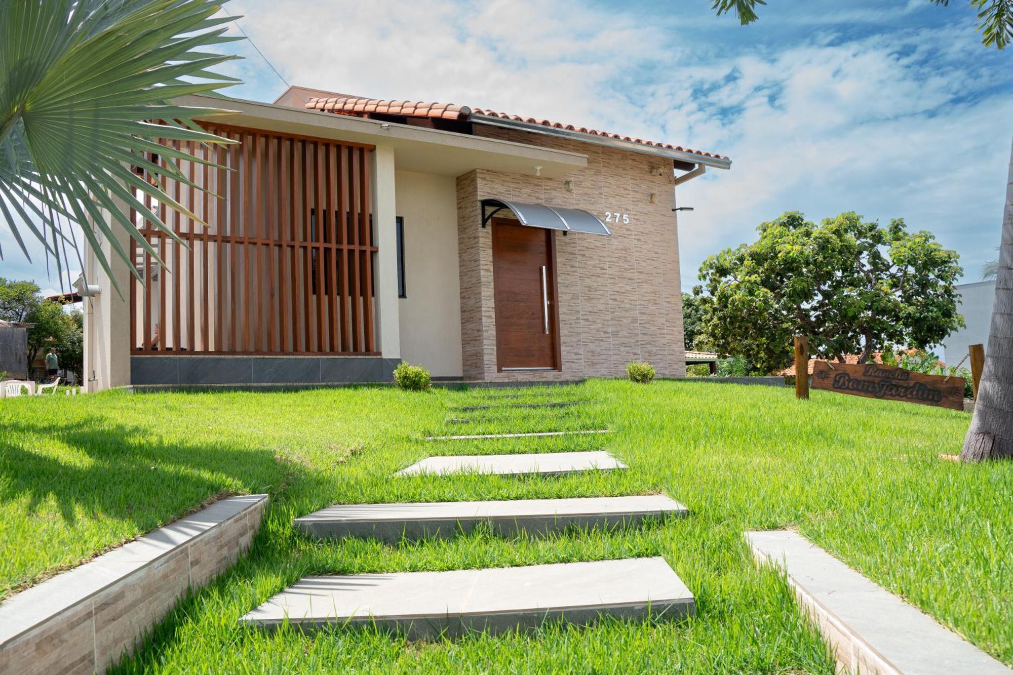 Casa Com Piscina Vista Para Lago, 03 Quartos Confortaveis Capitolio Bagian luar foto